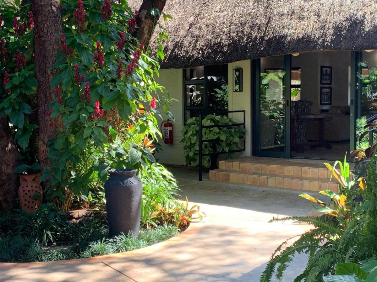 Pamarah Lodge Victoria Falls Eksteriør bilde