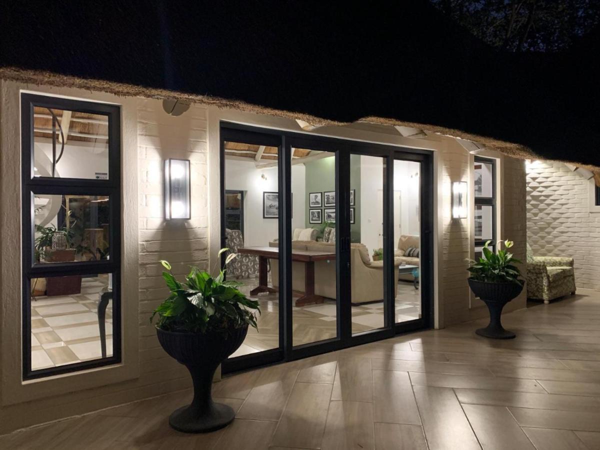 Pamarah Lodge Victoria Falls Eksteriør bilde